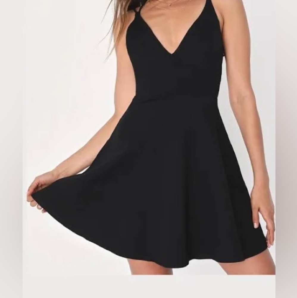 Lulu Black Dress
